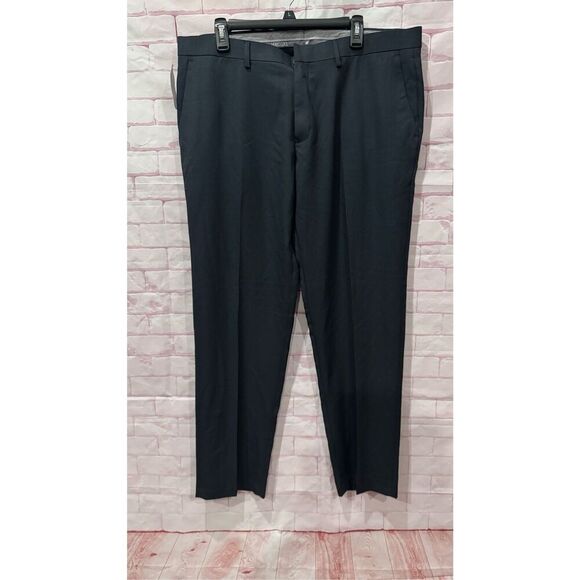 Haggar men premium stretch wrinkle free straight fit dress pants size 38x32